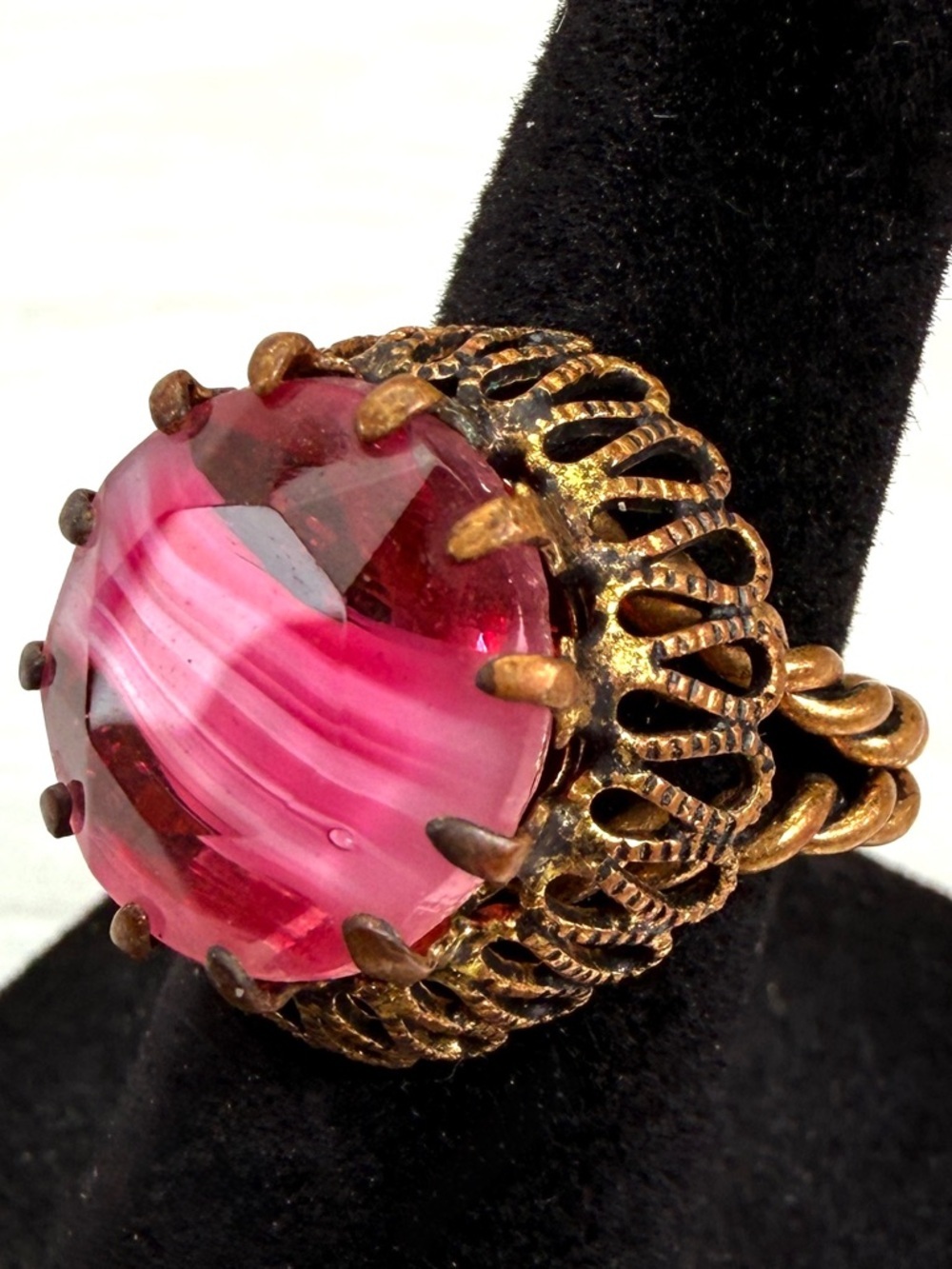 Vintage Chunky Aged Goldtone Chain Ring Pink Accent Center